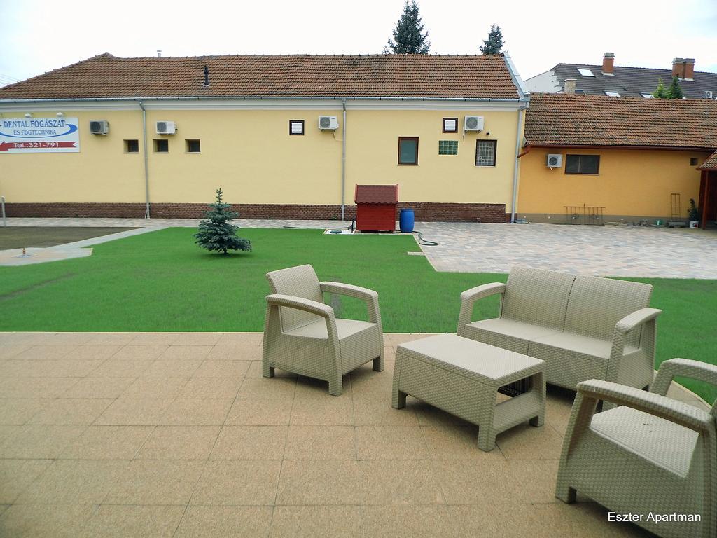Eszter Apartman Bekescsaba Exterior photo